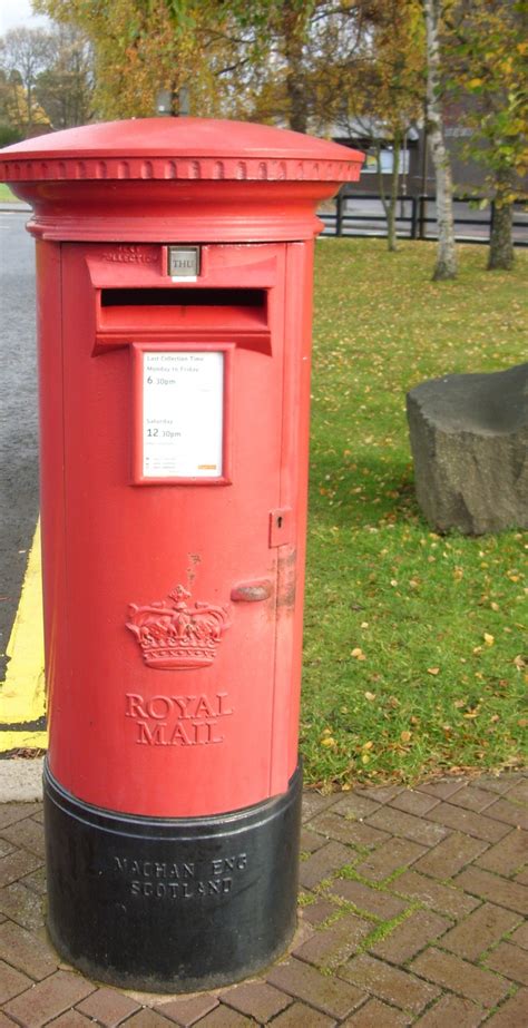 why are postboxes red